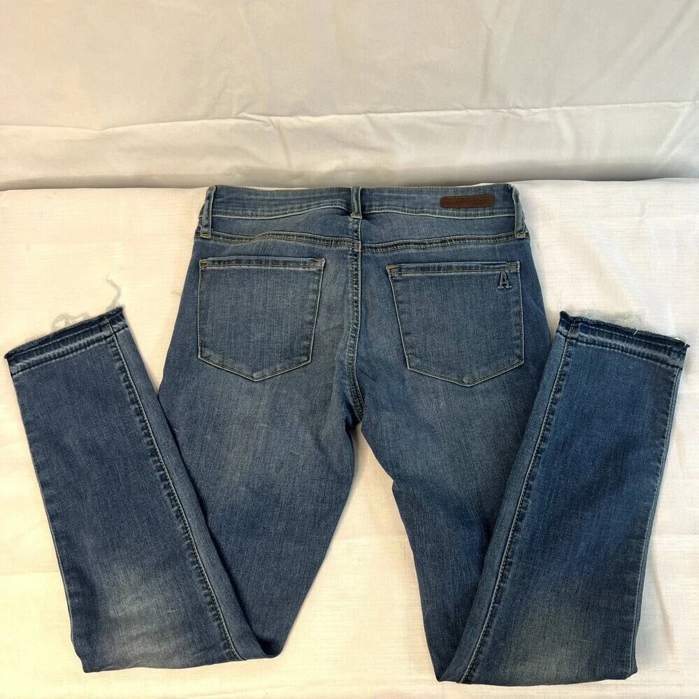 Articles of Society Carly Skinny Crop Med Wash Jean‎ Women's Size 25